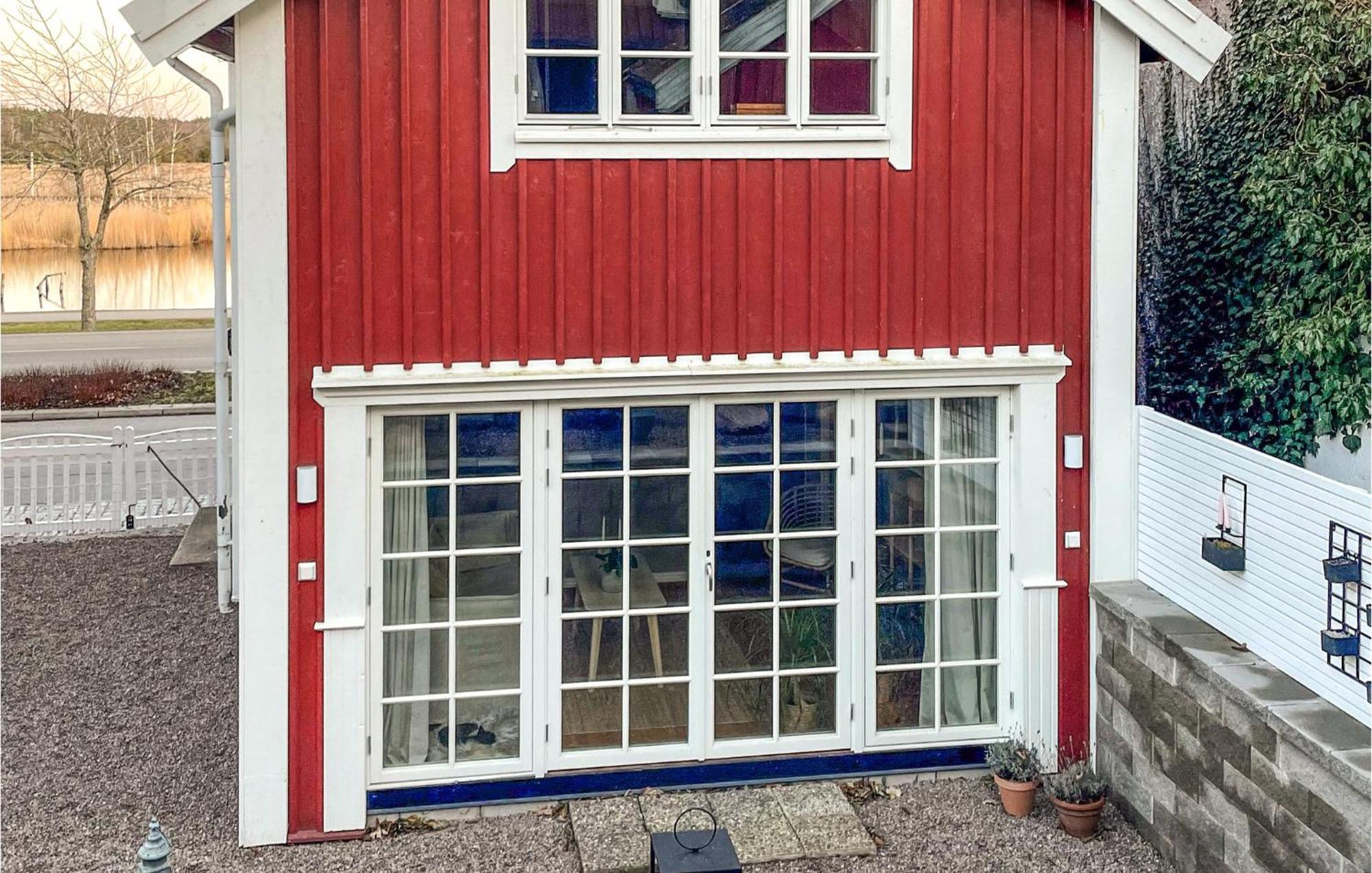 1 Bedroom Lovely Home In Moensteras Exterior photo